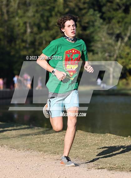 Thumbnail 2 in Gil Murdock Relays photogallery.