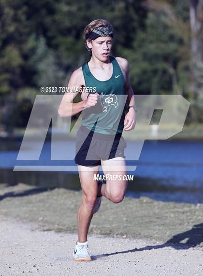 Thumbnail 1 in Gil Murdock Relays photogallery.