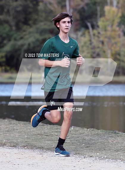 Thumbnail 1 in Gil Murdock Relays photogallery.