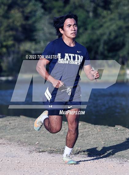 Thumbnail 1 in Gil Murdock Relays photogallery.