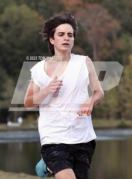 Thumbnail 2 in Gil Murdock Relays photogallery.