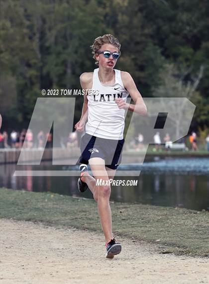 Thumbnail 3 in Gil Murdock Relays photogallery.