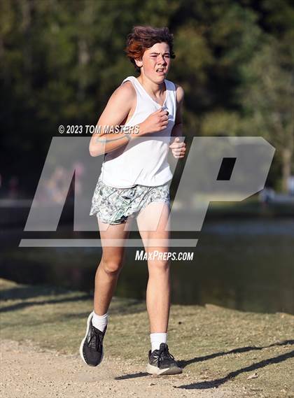 Thumbnail 3 in Gil Murdock Relays photogallery.