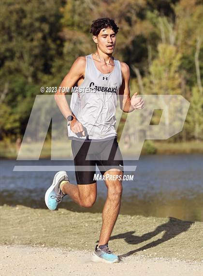 Thumbnail 2 in Gil Murdock Relays photogallery.