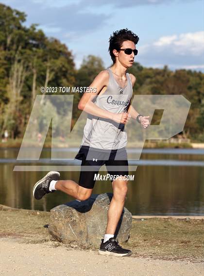 Thumbnail 3 in Gil Murdock Relays photogallery.