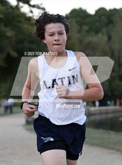 Thumbnail 2 in Gil Murdock Relays photogallery.