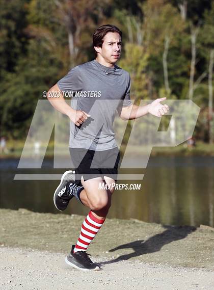 Thumbnail 1 in Gil Murdock Relays photogallery.
