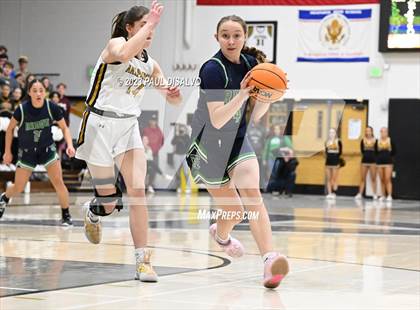 Thumbnail 3 in ThunderRidge vs. Arapahoe (CHSAA 6A Sweet 16) photogallery.