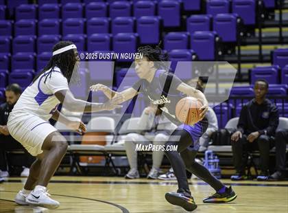 Thumbnail 1 in Dickinson vs. Mansfield Summit (Cy-Hoops Final) photogallery.