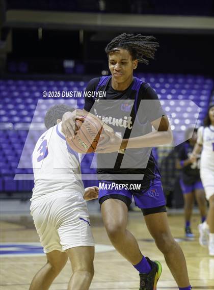 Thumbnail 2 in Dickinson vs. Mansfield Summit (Cy-Hoops Final) photogallery.