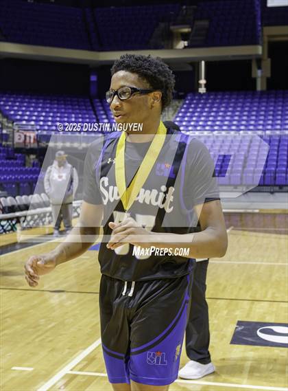 Thumbnail 2 in Dickinson vs. Mansfield Summit (Cy-Hoops Final) photogallery.