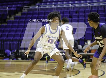 Thumbnail 3 in Dickinson vs. Mansfield Summit (Cy-Hoops Final) photogallery.