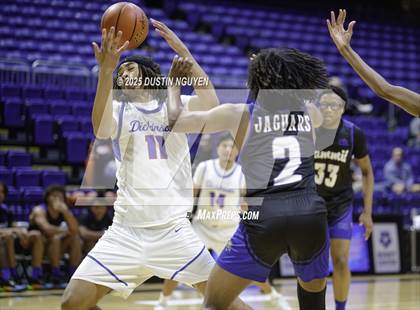 Thumbnail 3 in Dickinson vs. Mansfield Summit (Cy-Hoops Final) photogallery.