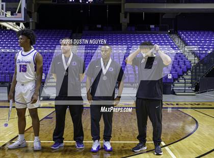 Thumbnail 1 in Dickinson vs. Mansfield Summit (Cy-Hoops Final) photogallery.