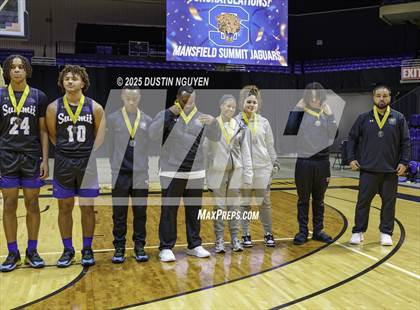 Thumbnail 3 in Dickinson vs. Mansfield Summit (Cy-Hoops Final) photogallery.