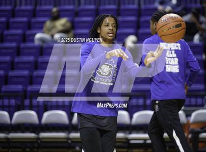 Thumbnail 3 in Dickinson vs. Mansfield Summit (Cy-Hoops Final) photogallery.