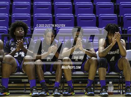 Thumbnail 2 in Dickinson vs. Mansfield Summit (Cy-Hoops Final) photogallery.