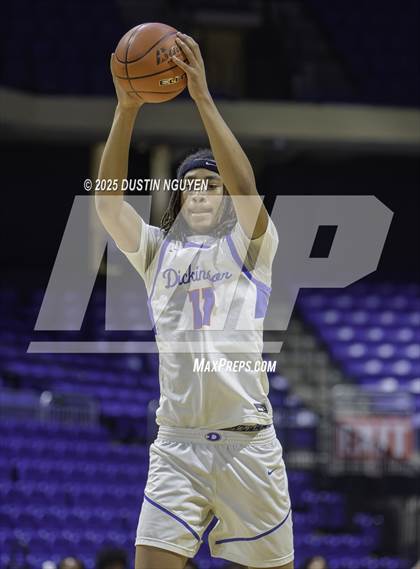 Thumbnail 2 in Dickinson vs. Mansfield Summit (Cy-Hoops Final) photogallery.