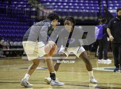 Thumbnail 1 in Dickinson vs. Mansfield Summit (Cy-Hoops Final) photogallery.