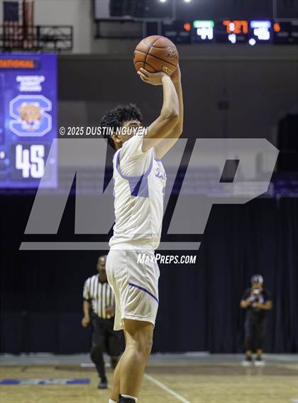 Thumbnail 2 in Dickinson vs. Mansfield Summit (Cy-Hoops Final) photogallery.