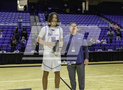 Thumbnail 2 in Dickinson vs. Mansfield Summit (Cy-Hoops Final) photogallery.