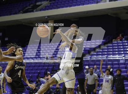 Thumbnail 3 in Dickinson vs. Mansfield Summit (Cy-Hoops Final) photogallery.