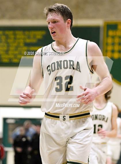 Thumbnail 3 in Calaveras vs. Sonora (CIF SJS D4 Semifinal) photogallery.