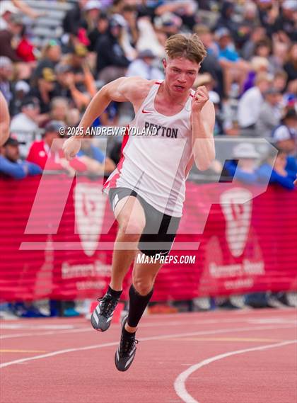 Thumbnail 2 in CHSAA State Championships (200m Final) photogallery.