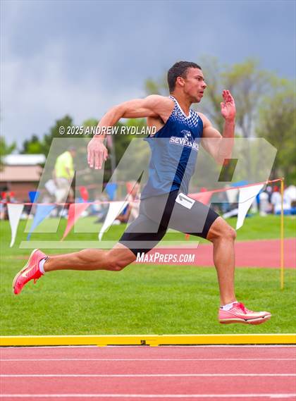 Thumbnail 2 in CHSAA State Championships (200m Final) photogallery.