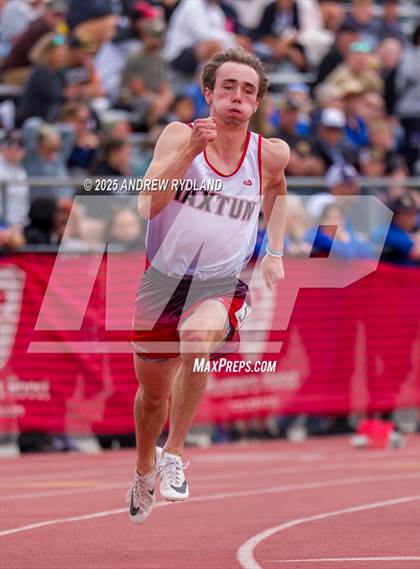 Thumbnail 2 in CHSAA State Championships (200m Final) photogallery.