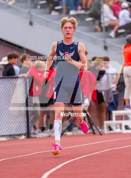 Thumbnail 2 in CHSAA State Championships (200m Final) photogallery.