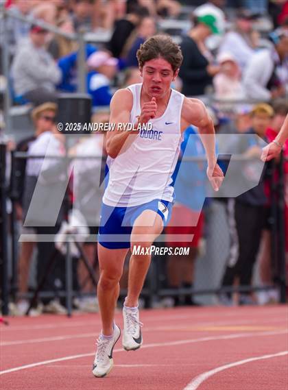 Thumbnail 2 in CHSAA State Championships (200m Final) photogallery.
