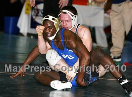 Thumbnail 1 in NYSPHSAA Section XI Championships (Semifinals) photogallery.