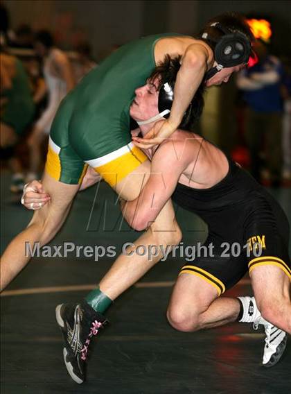 Thumbnail 3 in NYSPHSAA Section XI Championships (Semifinals) photogallery.