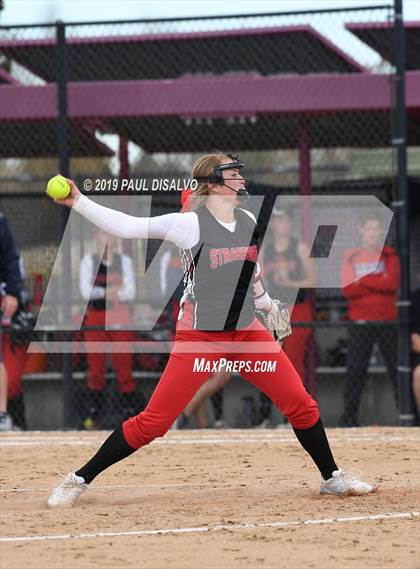 Thumbnail 3 in University vs. Strasburg (CHSAA 3a Semi-Final) photogallery.