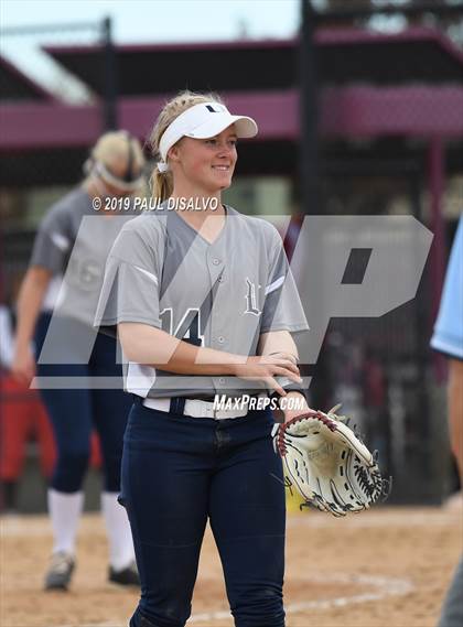 Thumbnail 1 in University vs. Strasburg (CHSAA 3a Semi-Final) photogallery.