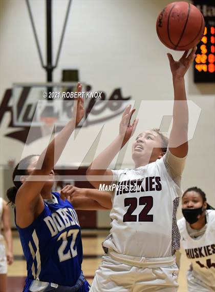 Thumbnail 1 in Dobson vs Hamilton (AIA 6A Semifinal) photogallery.
