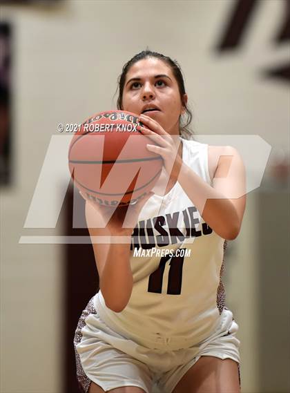 Thumbnail 3 in Dobson vs Hamilton (AIA 6A Semifinal) photogallery.