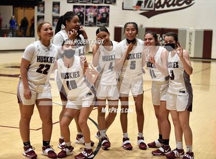 Thumbnail 3 in Dobson vs Hamilton (AIA 6A Semifinal) photogallery.