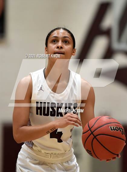 Thumbnail 2 in Dobson vs Hamilton (AIA 6A Semifinal) photogallery.