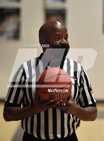 Thumbnail 2 in Dobson vs Hamilton (AIA 6A Semifinal) photogallery.