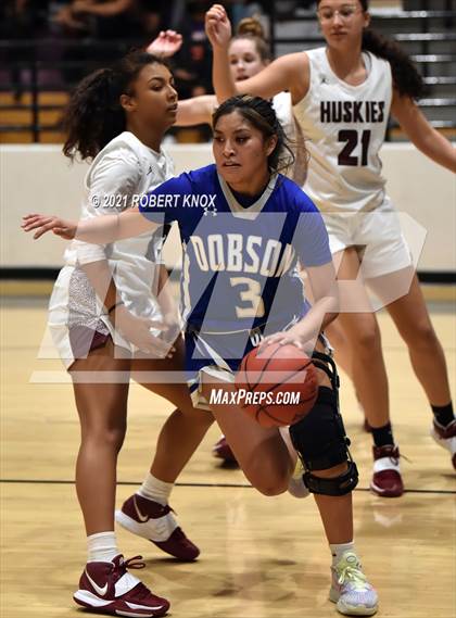 Thumbnail 3 in Dobson vs Hamilton (AIA 6A Semifinal) photogallery.