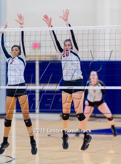 Thumbnail 3 in New Braunfels vs. Churchill (UIL 6A Bi-District Playoffs) photogallery.