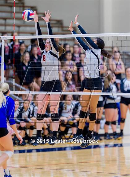 Thumbnail 2 in New Braunfels vs. Churchill (UIL 6A Bi-District Playoffs) photogallery.