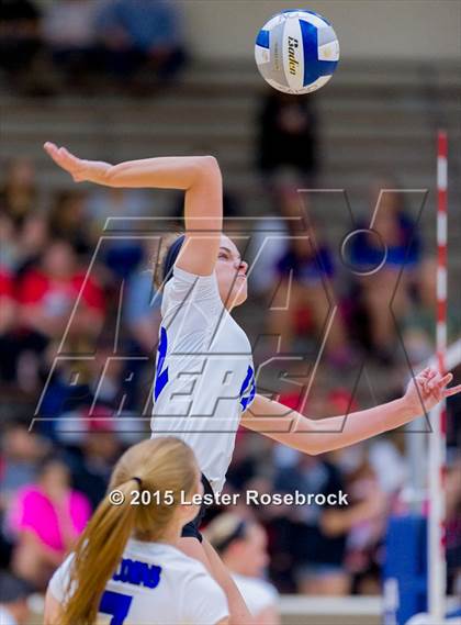 Thumbnail 1 in New Braunfels vs. Churchill (UIL 6A Bi-District Playoffs) photogallery.