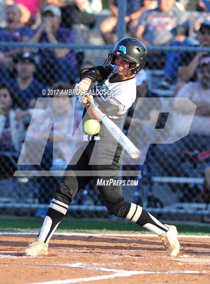 Thumbnail 3 in Atascocita vs. Pasadena Memorial (UIL 6A Quarterfinal) photogallery.