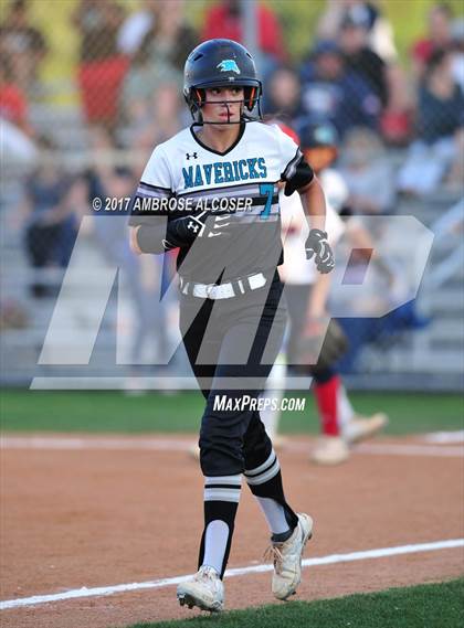 Thumbnail 3 in Atascocita vs. Pasadena Memorial (UIL 6A Quarterfinal) photogallery.