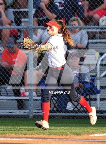 Thumbnail 2 in Atascocita vs. Pasadena Memorial (UIL 6A Quarterfinal) photogallery.