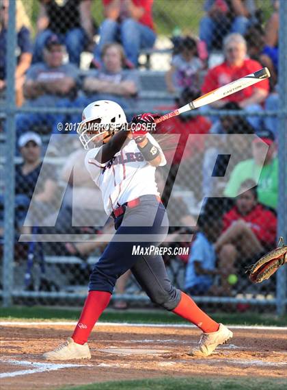 Thumbnail 3 in Atascocita vs. Pasadena Memorial (UIL 6A Quarterfinal) photogallery.
