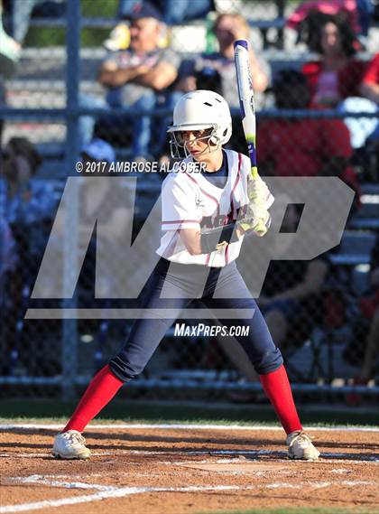 Thumbnail 2 in Atascocita vs. Pasadena Memorial (UIL 6A Quarterfinal) photogallery.